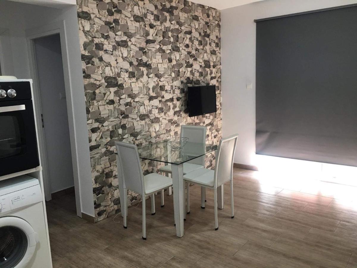 Frangeskos Beach Apartment'S ديكيليا كانتونمنت المظهر الخارجي الصورة
