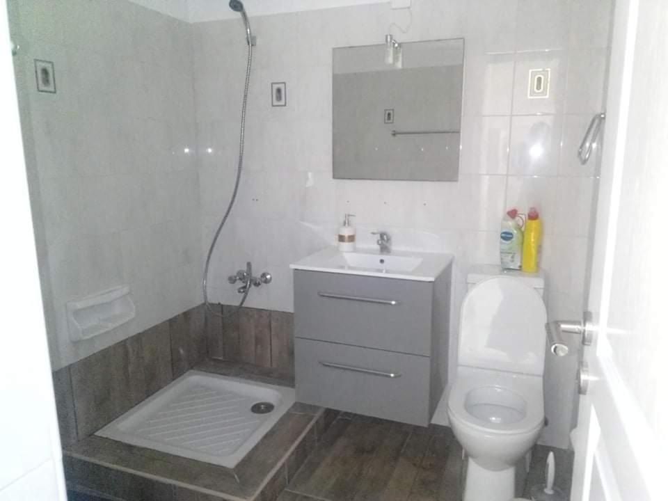 Frangeskos Beach Apartment'S ديكيليا كانتونمنت المظهر الخارجي الصورة